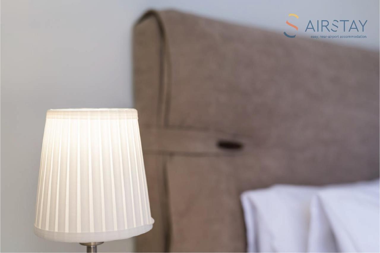Anivia Apartments Airport By Airstay Spáta Exteriér fotografie